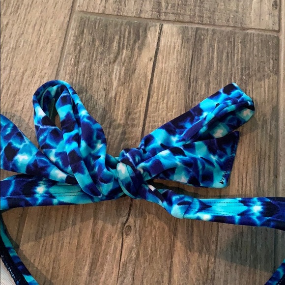 EUC Athleta tankini top, sz 34B/C - Picture 7 of 10